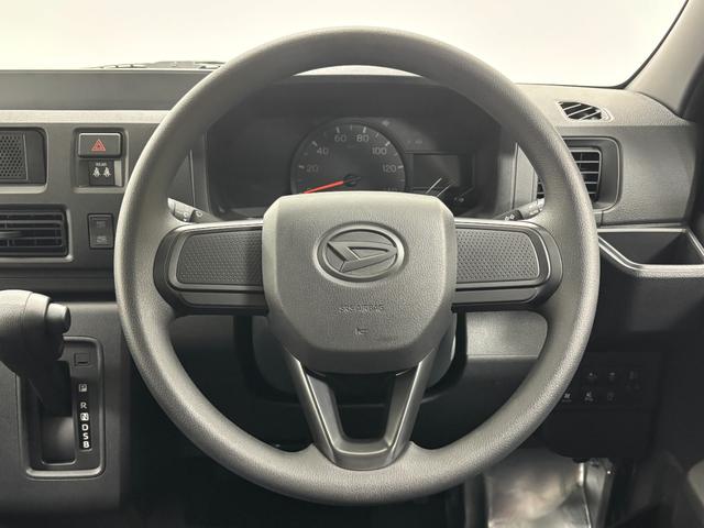 ハイゼットカーゴＤＸＡＭ・ＦＭチューナー　マニュアルエアコン　両側スライドドア　電子制御式４ＷＤ　フルフラット荷室　オーバーヘッドシェルフ　ハロゲンヘッドランプ　オートライト　キーレスエントリー　スマアシ（長野県）の中古車