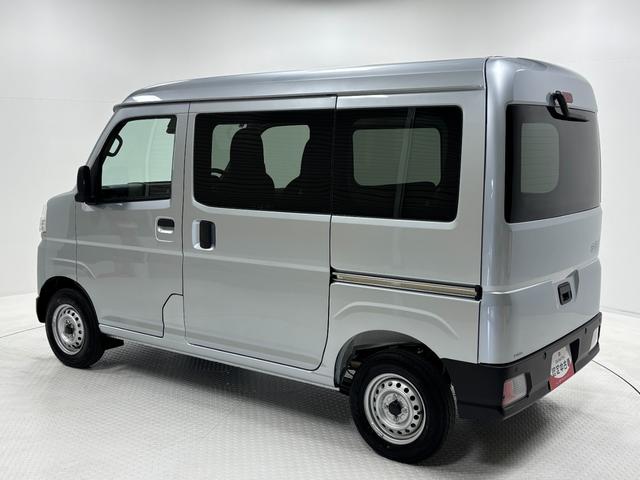 ハイゼットカーゴＤＸＡＭ・ＦＭチューナー　マニュアルエアコン　両側スライドドア　電子制御式４ＷＤ　フルフラット荷室　オーバーヘッドシェルフ　ハロゲンヘッドランプ　オートライト　キーレスエントリー　スマアシ（長野県）の中古車