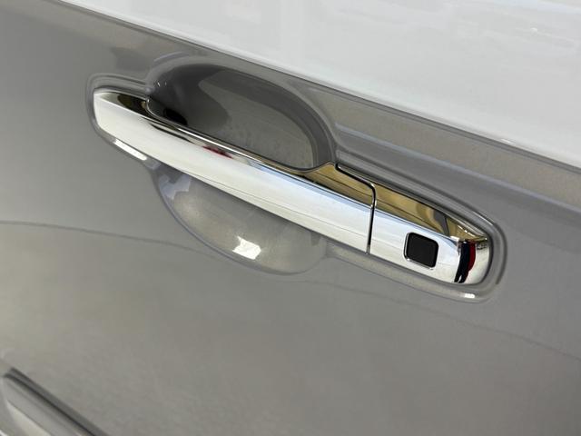 ムーヴキャンバスストライプスGオートエアコン CDチューナー CVT オートライト 両側電動スライドドア LEDヘッドランプ LEDフォグランプ(長野県)の中古車