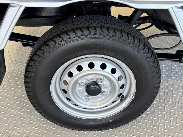 ハイゼットトラックジャンボエクストラCDチューナー LED大型荷台作業灯 オートライト マニュアルエアコン LEDヘッドランプ LEDフォグランプ CVT(長野県)の中古車