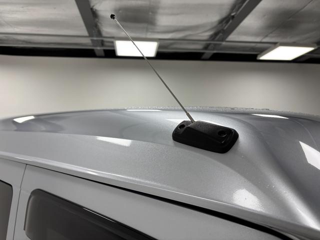 ハイゼットカーゴDX防錆塗装済み AMFMチューナー LEDヘッドランプ エアコン オートライト 電子制御式4WD キーレスエントリー 両側パワーウィンドウスイッチ スライドドア(長野県)の中古車