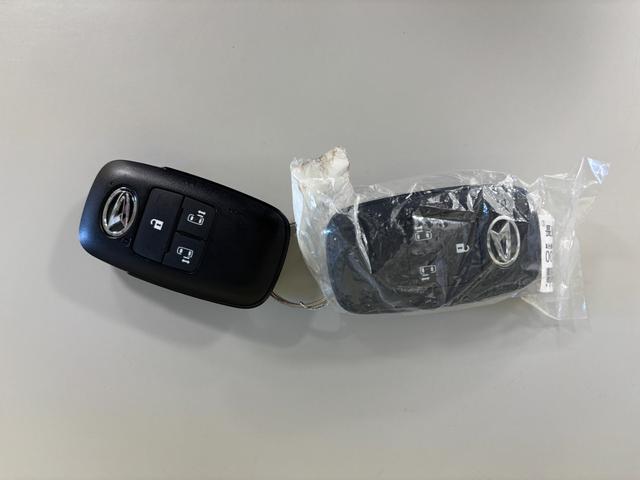 ムーヴキャンバスストライプスＧ防錆塗装済み　ＣＤチューナー　両側シートヒーター　両側パワースライドドア　ホッとカップホルダー　オートエアコン　置きラクボックス　プッシュスタート　キーフリー　電動パーキングブレーキ　電動格納ミラー（長野県）の中古車