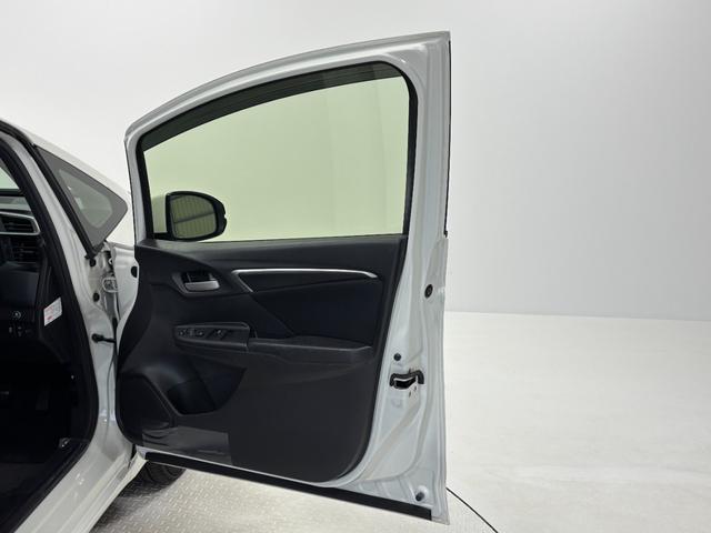 フィット１３Ｇ・Ｆパッケージカーナビ　ＥＴＣ　４ＷＤ（長野県）の中古車