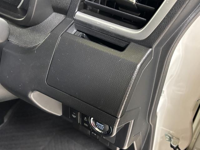 ルーミーカスタムＧカーナビ　バックカメラ　コーナーセンサー　クルーズコントロール　オートライト　オートエアコン　ＬＥＤヘッドランプ　ＬＥＤフォグランプ　４ＷＤ（長野県）の中古車