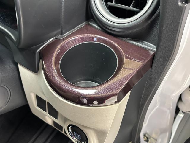 キャストスタイルＧ　ＶＳ　ＳＡIII　４ＷＤＣＤチューナー　シートヒーター　オートライト　オートエアコン　ＬＥＤヘッドランプ　ＬＥＤフォグランプ　４ＷＤ（長野県）の中古車