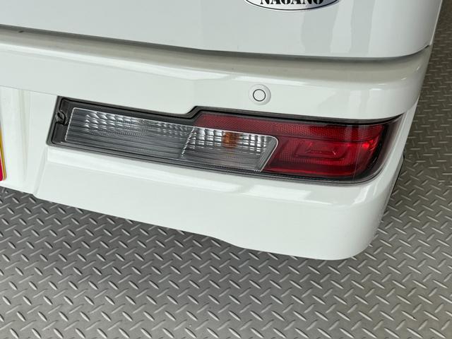 ハイゼットカーゴＤＸ　ＳＡIIIＣＤチューナー　オートライト　マニュアルエアコン　ＬＥＤヘッドランプ　ＭＴ　４ＷＤ（長野県）の中古車