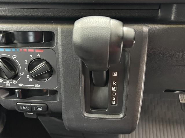 ハイゼットカーゴＤＸＡＭ・ＦＭラジオ　オートライト　マニュアルエアコン　ＣＶＴ　４ＷＤ（長野県）の中古車