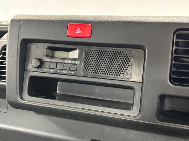 ハイゼットトラックスタンダードＳＡIIIｔＡＭ・ＦＭラジオ　オートライト　マニュアルエアコン　ＬＥＤヘッドランプ　４ＷＤ（長野県）の中古車