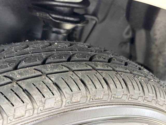 ハイゼットカーゴスペシャル　４ＷＤ　５ＭＴ　エアコン　パワステ　ラジオＡＭ・ＦＭラジオ　マニュアルエアコン　４ＷＤ（長野県）の中古車