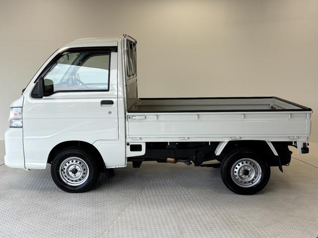 サンバートラックＪＡＡＭ・ＦＭラジオ　マニュアルエアコン　リヤ４枚リーフスプリング　荷台作業灯　ＡＴ　４ＷＤ（長野県）の中古車
