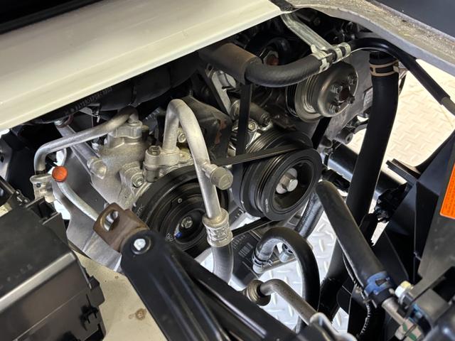 サンバートラックＪＡＡＭ・ＦＭラジオ　マニュアルエアコン　リヤ４枚リーフスプリング　荷台作業灯　ＡＴ　４ＷＤ（長野県）の中古車