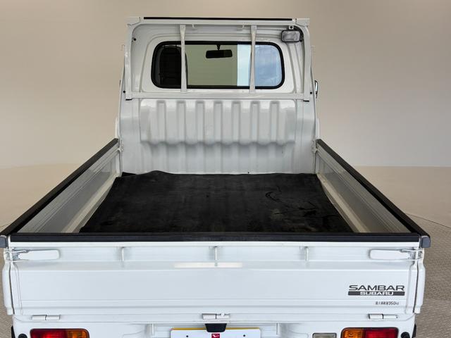サンバートラックＪＡＡＭ・ＦＭラジオ　マニュアルエアコン　リヤ４枚リーフスプリング　荷台作業灯　ＡＴ　４ＷＤ（長野県）の中古車