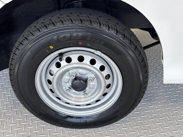 サンバートラックＪＡＡＭ・ＦＭラジオ　マニュアルエアコン　リヤ４枚リーフスプリング　荷台作業灯　ＡＴ　４ＷＤ（長野県）の中古車