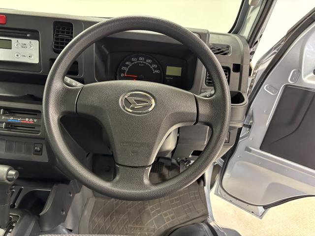 ハイゼットトラックジャンボＣＤチューナー　パワーウィンドウ　荷台作業灯　マニュアルエアコン　フォグランプ　ＡＴ　４ＷＤ（長野県）の中古車