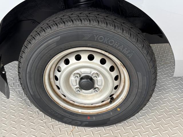 ハイゼットトラックジャンボＣＤチューナー　パワーウィンドウ　荷台作業灯　マニュアルエアコン　フォグランプ　ＡＴ　４ＷＤ（長野県）の中古車