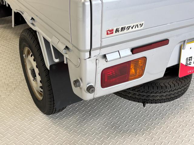 ハイゼットトラックジャンボＣＤチューナー　パワーウィンドウ　荷台作業灯　マニュアルエアコン　フォグランプ　ＡＴ　４ＷＤ（長野県）の中古車
