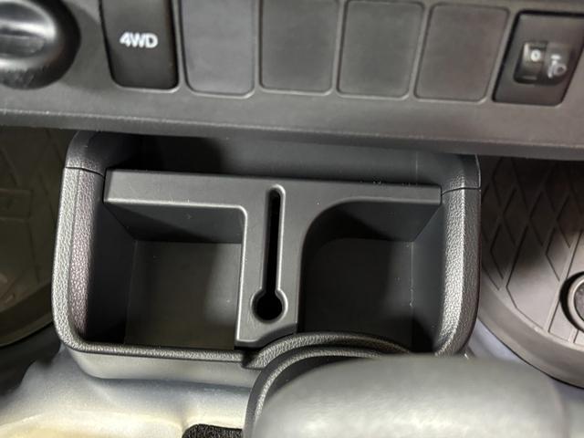 ハイゼットトラックジャンボＣＤチューナー　パワーウィンドウ　荷台作業灯　マニュアルエアコン　フォグランプ　ＡＴ　４ＷＤ（長野県）の中古車
