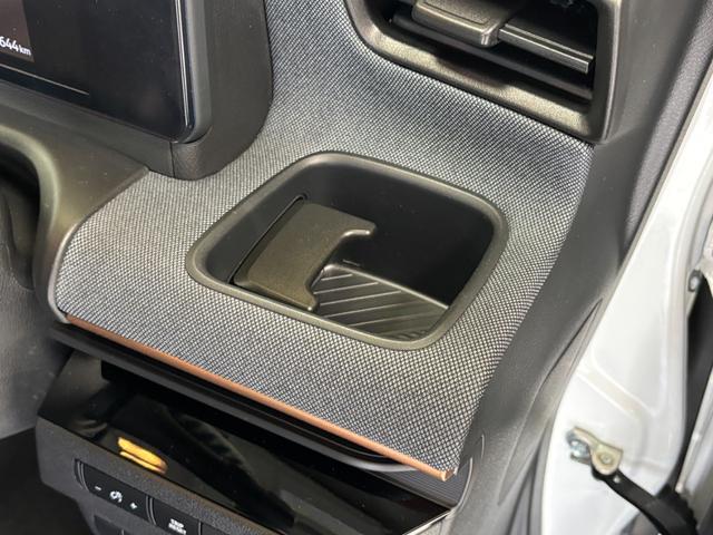 サクラＸカーナビ　バックカメラ　ＥＴＣ　シートヒーター　ステアリングヒーター　オートライト　オートエアコン　ＬＥＤヘッドランプ　ＬＥＤフォグランプ　２ＷＤ（長野県）の中古車