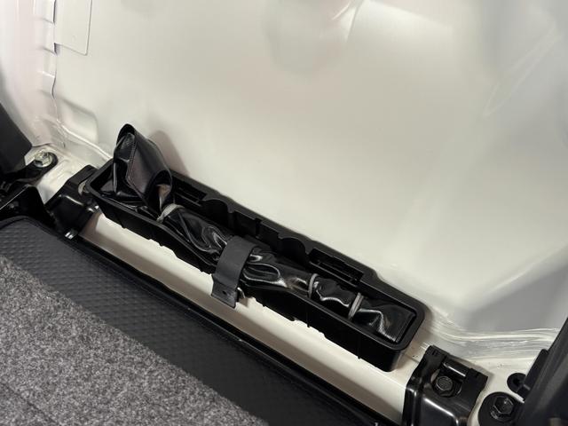 ハイゼットトラックスタンダード　農用スペシャルＡＭ・ＦＭラジオ　マニュアルエアコン　　リヤ４枚リーフスプリング　荷台作業灯　オートライト　ＣＶＴ（長野県）の中古車