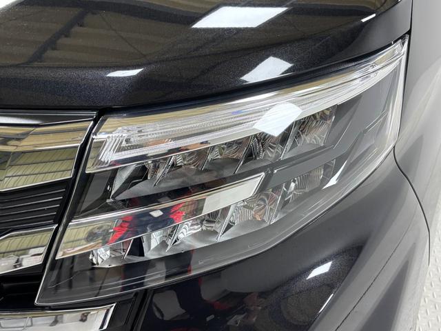 ルーミーカスタムＧディスプレイオーディオ　バックカメラ　　　ＥＴＣ　オートライト　オートエアコン　両側電動スライドドア　ＬＥＤヘッドランプ　ＬＥＤフォグランプ　ＣＶＴ（長野県）の中古車