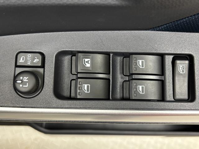 ルーミーカスタムＧディスプレイオーディオ　バックカメラ　　　ＥＴＣ　オートライト　オートエアコン　両側電動スライドドア　ＬＥＤヘッドランプ　ＬＥＤフォグランプ　ＣＶＴ（長野県）の中古車
