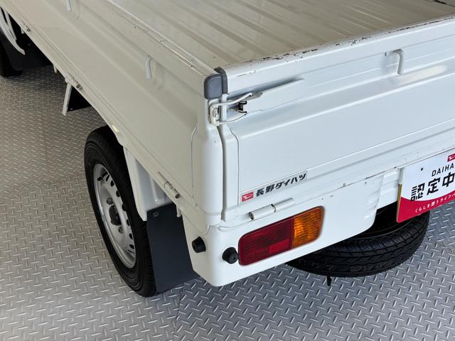 ハイゼットトラックエアコン・パワステ　スペシャルＡＭ・ＦＭラジオ　マニュアルエアコン　ＭＴ（長野県）の中古車