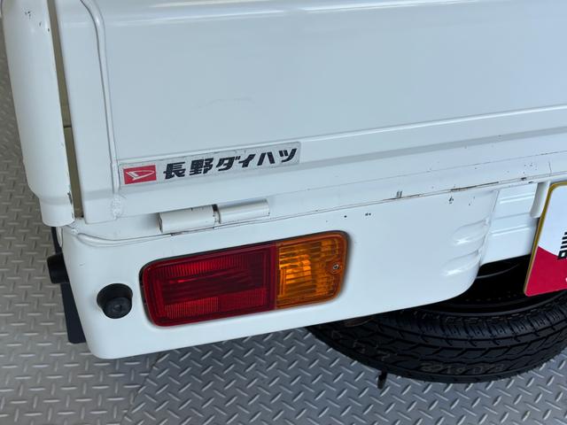 ハイゼットトラックエアコン・パワステ　スペシャルＡＭ・ＦＭラジオ　マニュアルエアコン　ＭＴ（長野県）の中古車