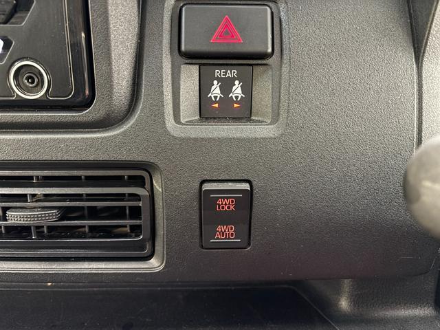 ハイゼットカーゴクルーズ防錆塗装済み　ＣＤチューナー　マニュアルエアコン　ＣＶＴ　オートライト　ＬＥＤヘッドランプ　ＬＥＤフォグランプ　大型ＬＥＤ荷室灯　オーバーヘッドシェルフ　電動格納ミラー　キーフリー　スマートアシスト（長野県）の中古車