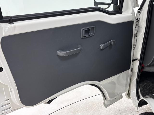ハイゼットトラック農用スペシャル４ＷＤ　ＡＭ・ＦＭラジオ　マニュアルエアコン　５速ＭＴ　荷台作業灯　リヤ４枚リーフスプリング（長野県）の中古車