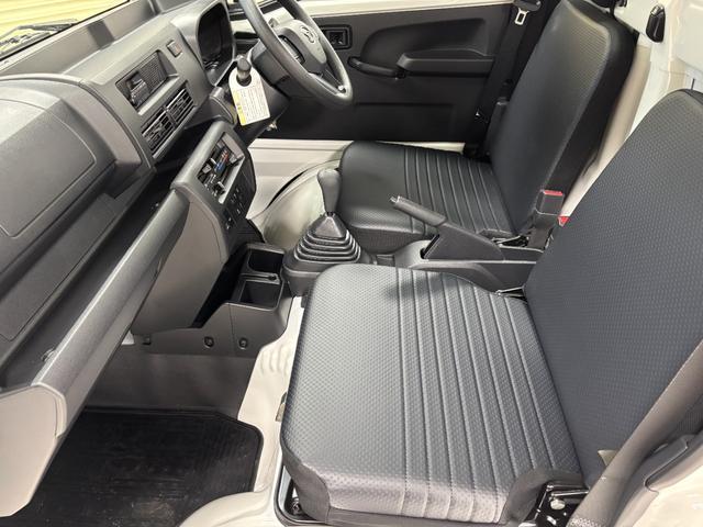 ハイゼットトラックスタンダード4WD MT5 低走行 防錆塗装済み ゲートプロテクター 荷台ゴムマット5mm AMFMチューナー パワステ エアコン オートライト スマートアシスト(長野県)の中古車