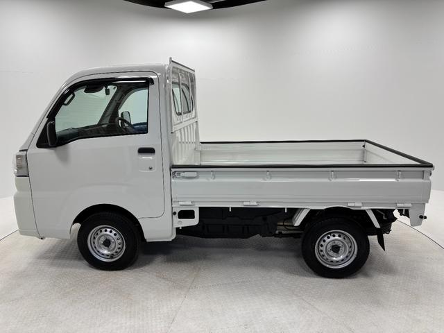 ハイゼットトラックスタンダード4WD MT5 低走行 防錆塗装済み ゲートプロテクター 荷台ゴムマット5mm AMFMチューナー パワステ エアコン オートライト スマートアシスト(長野県)の中古車