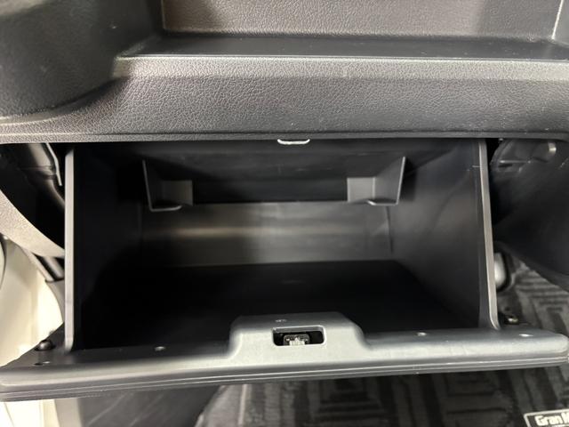 グランマックスカーゴＧＬ防錆塗装済　ドラレコ　ナビ　バックカメラ　Ｂｌｕｅｔｏｏｔｈ　ＵＳＢソケット　デフロックスイッチ（４ＷＤ）　ＬＥＤ　オートライト機能　両側スライドドア　乗降グリップ　キーレス　スマートアシスト（長野県）の中古車