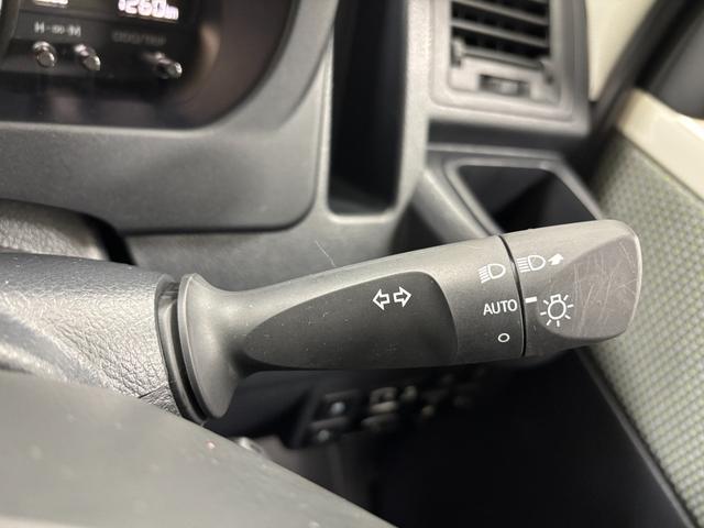 グランマックスカーゴＧＬ防錆塗装済　ドラレコ　ナビ　バックカメラ　Ｂｌｕｅｔｏｏｔｈ　ＵＳＢソケット　デフロックスイッチ（４ＷＤ）　ＬＥＤ　オートライト機能　両側スライドドア　乗降グリップ　キーレス　スマートアシスト（長野県）の中古車