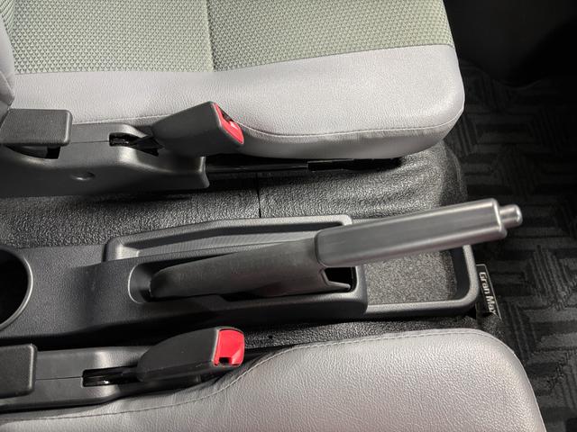 グランマックスカーゴＧＬ防錆塗装済　ドラレコ　ナビ　バックカメラ　Ｂｌｕｅｔｏｏｔｈ　ＵＳＢソケット　デフロックスイッチ（４ＷＤ）　ＬＥＤ　オートライト機能　両側スライドドア　乗降グリップ　キーレス　スマートアシスト（長野県）の中古車