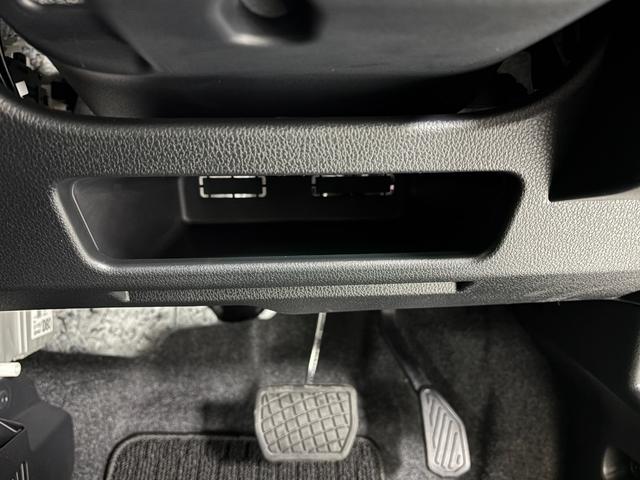 ムーヴＲＳターボ　追従機能　ディスプレイオーディオ　バックカメラ　Ｂｌｕｅｔｏｏｔｈ　ハンズフリー　ＨＤＭＩ、ＵＳＢソケット　ワイヤレス充電　両側電動スライドドア　ステアリングスイッチ　キーフリー　スマアシ（長野県）の中古車