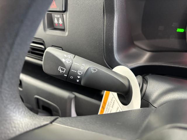 ハイゼットカーゴＤＸ防錆塗装済み　ドラレコ　ＡＭ／ＦＭチューナー　マニュアルエアコン　電子制御式４ＷＤ　オートライト機能つき　両側スライドドア　オーバーヘッドシェルフ　キーレスエントリー　スマートアシスト（長野県）の中古車