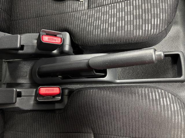 ハイゼットカーゴDX防錆塗装済み ドラレコ AM/FMチューナー マニュアルエアコン 電子制御式4WD 両側パワーウィンドゥ 両側スライドドア オーバーヘッドシェルフ フルフラット荷室 キーレスエントリー スマアシ(長野県)の中古車