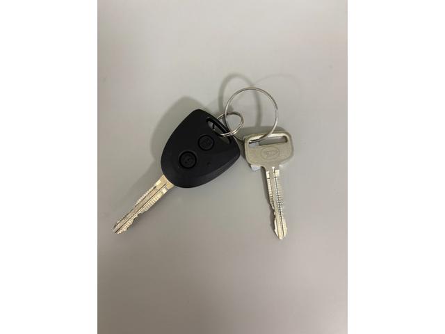 ハイゼットカーゴDX防錆塗装済 ドラレコ AM/FMチューナー マニュアルエアコン 電子制御式4WD 両側スライドドア 12インチスチールホイール オートライト オーバーヘッドシェルフ キーレスエントリー スマアシ(長野県)の中古車