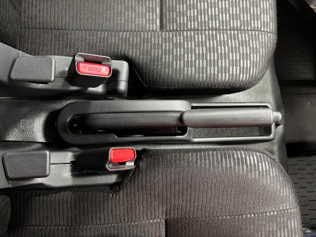 ハイゼットカーゴDX防錆塗装済み ドラレコ AM/FMチューナー マニュアルエアコン 電子制御式4WD 両側スライドドア フラット荷室 ハロゲンヘッドランプ オーバーヘッドシェルフ パワーウィンドゥ キーレス スマアシ(長野県)の中古車