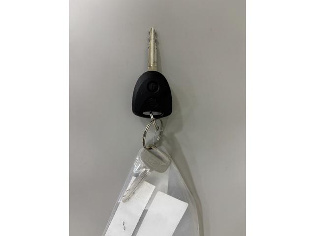 ハイゼットカーゴDX防錆塗装済み ドラレコ AM/FMチューナー マニュアルエアコン 電子制御式4WD 両側スライドドア フラット荷室 ハロゲンヘッドランプ オーバーヘッドシェルフ パワーウィンドゥ キーレス スマアシ(長野県)の中古車