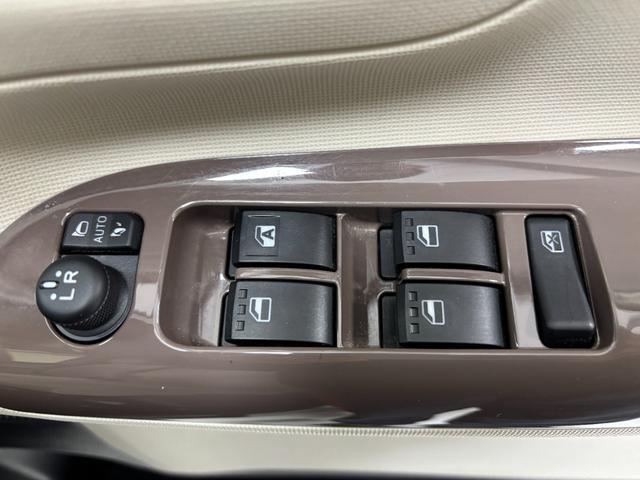 ムーヴキャンバスＸリミテッドメイクアップ　ＳＡIIエンジンスターター　ＥＴＣ　ナビ　バックカメラ　Ｂｌｕｅｔｏｏｔｈ　ハンズフリー　ステアリングスイッチ　両側電動スライドドア　置きラクボックス　オートライト　電動格納ミラー　スマアシ（長野県）の中古車