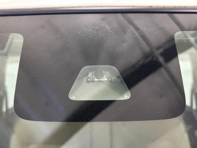 ムーヴキャンバスＸリミテッドメイクアップ　ＳＡIIエンジンスターター　ＥＴＣ　ナビ　バックカメラ　Ｂｌｕｅｔｏｏｔｈ　ハンズフリー　ステアリングスイッチ　両側電動スライドドア　置きラクボックス　オートライト　電動格納ミラー　スマアシ（長野県）の中古車