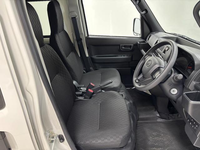 ハイゼットカーゴＤＸ防錆塗装済み　ドライブレコーダー　ＡＭ、ＦＭチューナー　マニュアルエアコン　電子制御式４ＷＤ　フラット荷台　オートライト機能　オーバーヘッドシェルフ　両側スライドドア　キーレスエントリー　スマアシ（長野県）の中古車