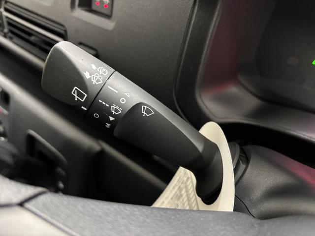 ハイゼットカーゴＤＸ防錆塗装済み　ドライブレコーダー　ＡＭ、ＦＭチューナー　マニュアルエアコン　電子制御式４ＷＤ　フラット荷台　オートライト機能　オーバーヘッドシェルフ　両側スライドドア　キーレスエントリー　スマアシ（長野県）の中古車