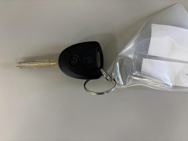 ハイゼットカーゴＤＸ防錆塗装済み　ドライブレコーダー　ＡＭ、ＦＭチューナー　マニュアルエアコン　電子制御式４ＷＤ　フラット荷台　オートライト機能　オーバーヘッドシェルフ　両側スライドドア　キーレスエントリー　スマアシ（長野県）の中古車