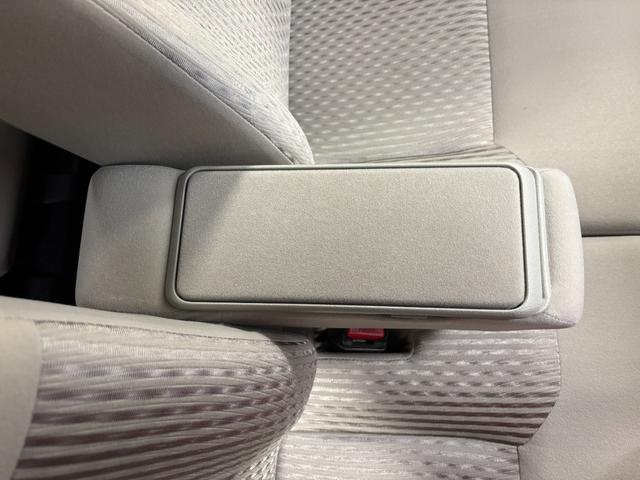 ムーヴＸ　ＳＡIIIＣＤチューナー　オートエアコン　運転席側シートヒーター　パワーモード　ハロゲンヘッドランプ　オートライト機能　パンク応急修理キットも搭載　収納付きアームレスト　プッシュスタート　キーフリー　スマアシ（長野県）の中古車