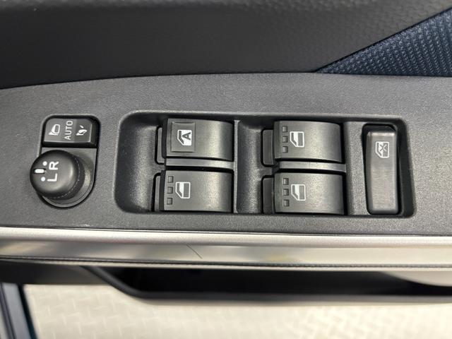 トールカスタムＧエンスタ　追従機能　ドラレコ　ＥＴＣ　純正ナビ　パノラマモニター　後席モニター　Ｂｌｕｅｔｏｏｔｈ　フルセグ　ＨＤＭＩ、ＵＳＢソケット　両側電動スライドドア　両側シートヒーター　フルフラット荷室（長野県）の中古車