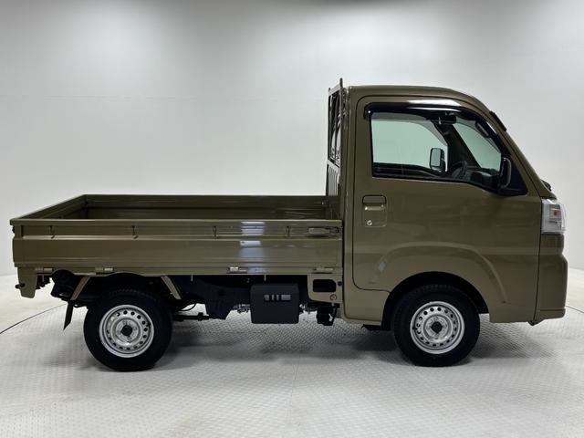 ハイゼットトラックスタンダード防錆塗装済み　ＡＭ／ＦＭチューナー　マニュアルエアコン　パワステ　電子制御式４ＷＤ　アクセサリーソケット　コーナーセンサー　ショッピングフック　ドリンクホルダー　オートライト機能　スマートアシスト（長野県）の中古車