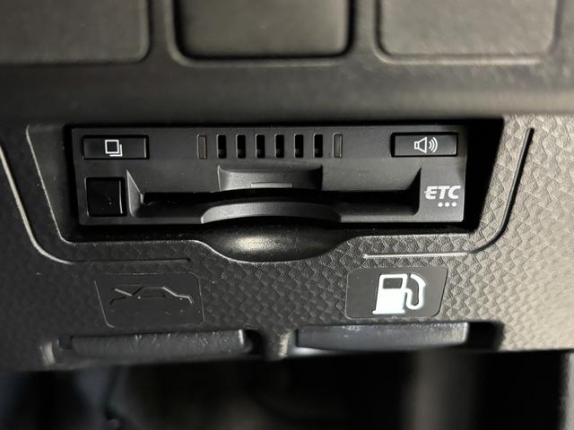 トールカスタムＧ追従機能　ＥＴＣ　純正ナビ　バックカメラ　Ｂｌｕｅｔｏｏｔｈ　フルセグ　ＵＳＢソケット　両側電動スライドドア　両側シートヒーター　格納式テーブル　ＬＥＤ　オートライト　キーフリー　スマアシ（長野県）の中古車