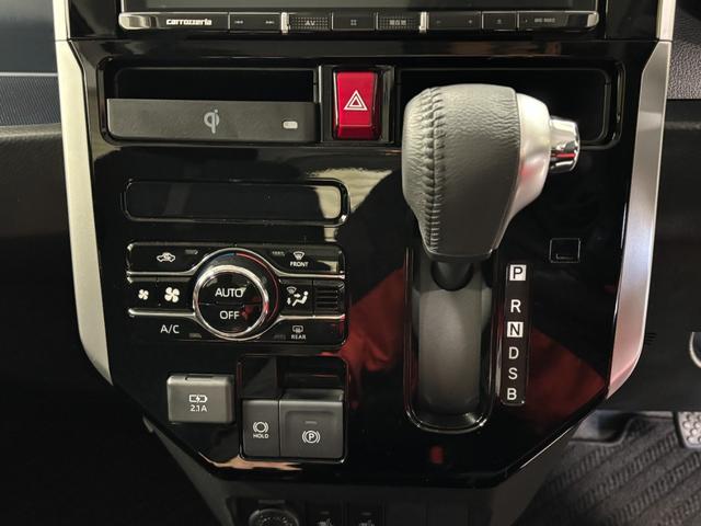 トールカスタムＧ追従機能　ＥＴＣ　純正ナビ　バックカメラ　Ｂｌｕｅｔｏｏｔｈ　フルセグ　ＵＳＢソケット　両側電動スライドドア　両側シートヒーター　格納式テーブル　ＬＥＤ　オートライト　キーフリー　スマアシ（長野県）の中古車